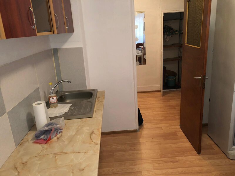 Titan, sector 3, Piata Minis, 1 Decembrie