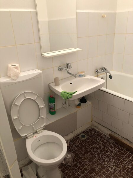 Titan, sector 3, Piata Minis, 1 Decembrie